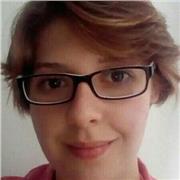 Etudiante recherchant à transmettre des connaissances